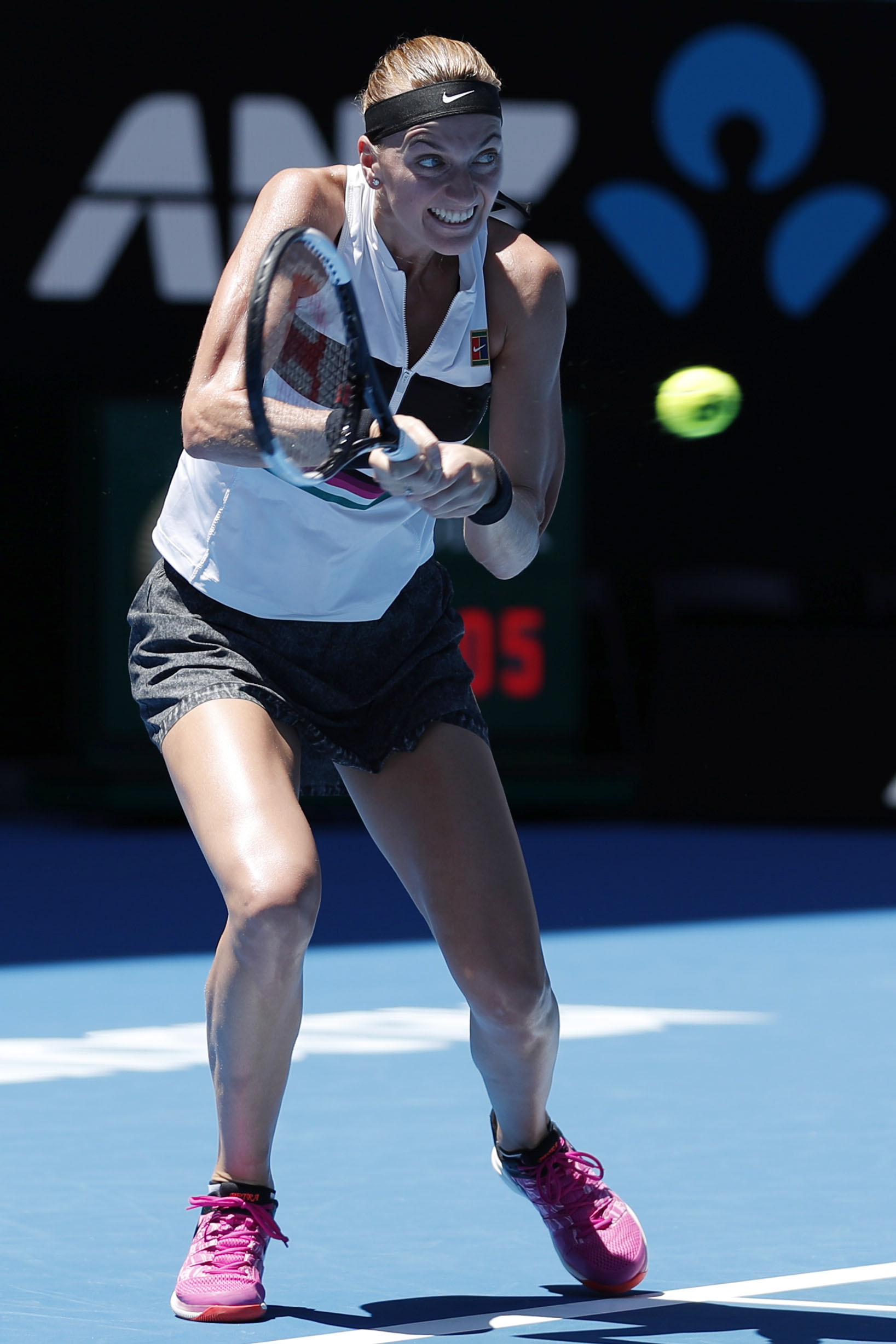 爱游戏-包含科维托娃爆冷击败塞尔维亚队，高光表现引爆全场！的词条